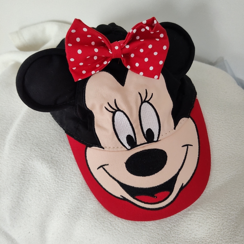 Euc Minnie Mouse hat